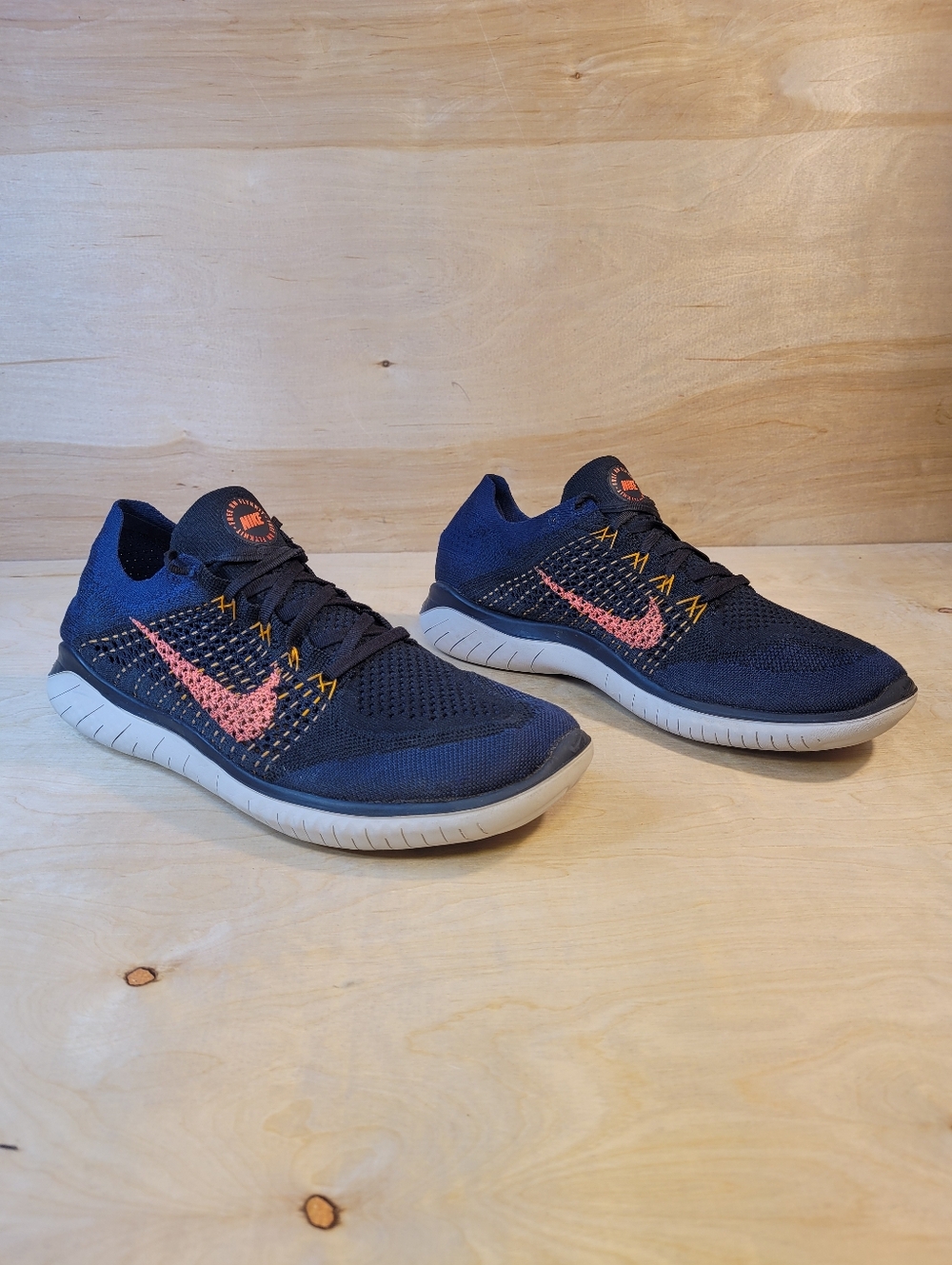Nike Free RN Flyknit 2018 Athletic Running Lightweight Sneakers - Picture 2 of 10
